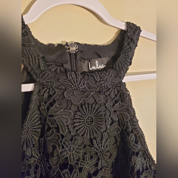 Lulu's Black Floral Crochet Dress Size Small - Picture 2 of 7